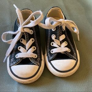 Toddler Converse Chuck Taylors Size 4